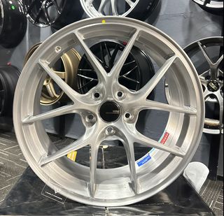 (Category: ) located in . Submitted by speedytires (Listing ID 1182541481, Image 1). Description: .