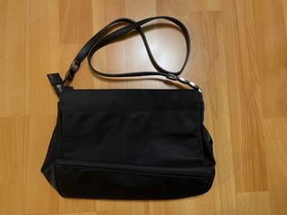 （分類：）位於 。 由 tsangmichael1 提交（商品編號 1320345331，圖片 1）。簡介： 。