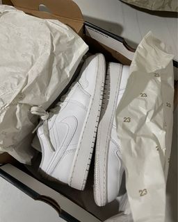 (Category: ) located in . Submitted by off_thecloset (Listing ID 1320358713, Image 1). Description: .