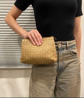 由 fgwang (刊登 ID 1320351232，圖片 1) 提交，位於 的 (類別：)，說明：。