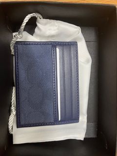 Coach card holder, Women's Fashion, Bags & Wallets, Wallets & Card