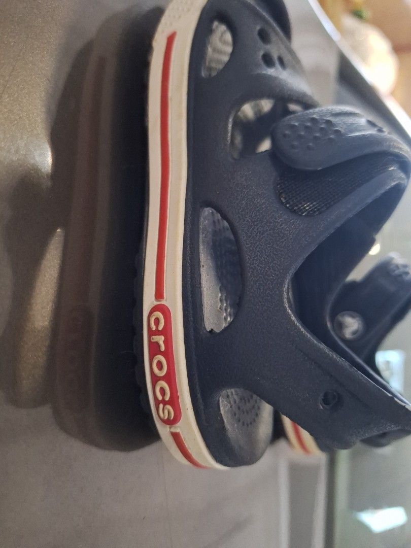 Boys crocs size 11 sales