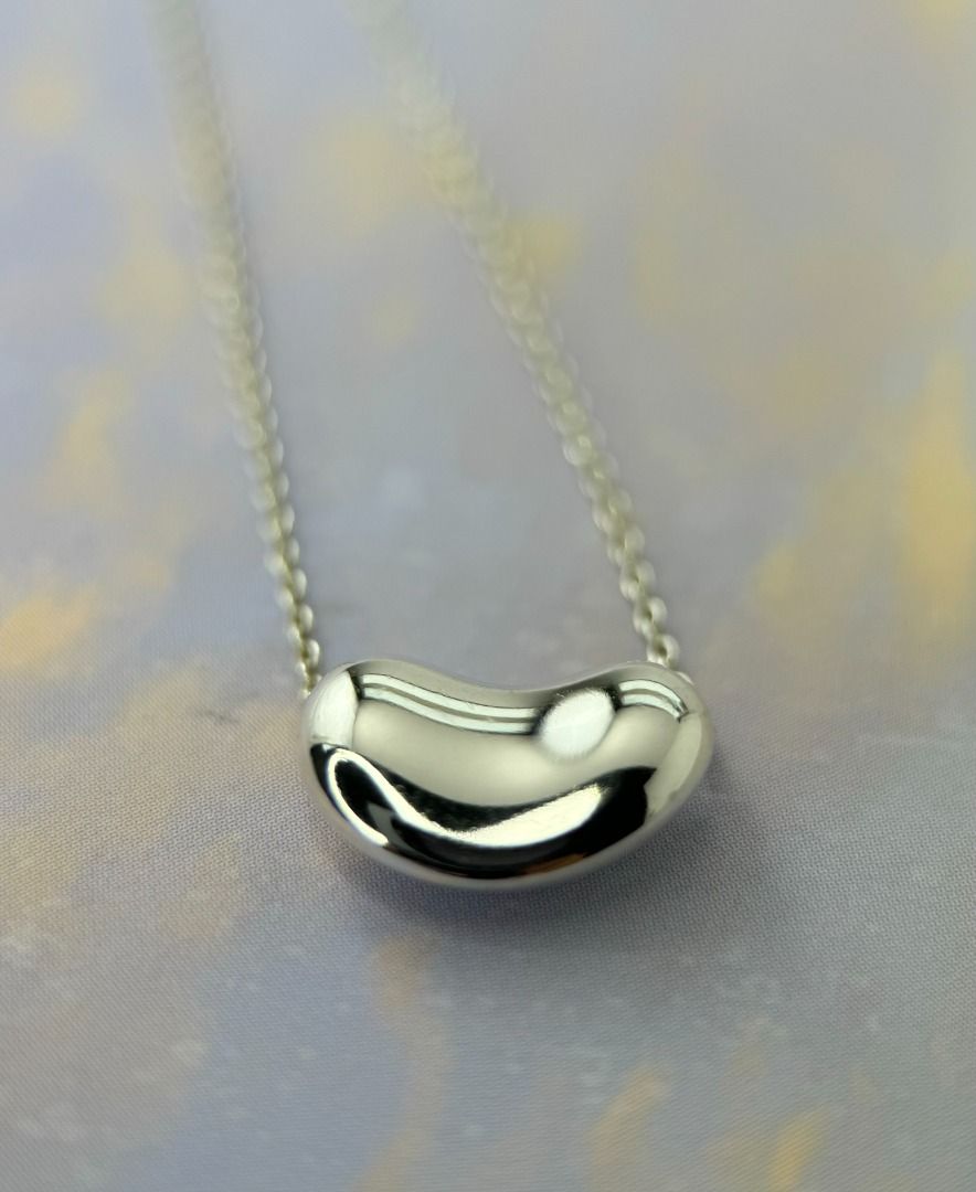 Excellent Preloved Tiffany Co. Elsa Peretti Medium Bean Necklace