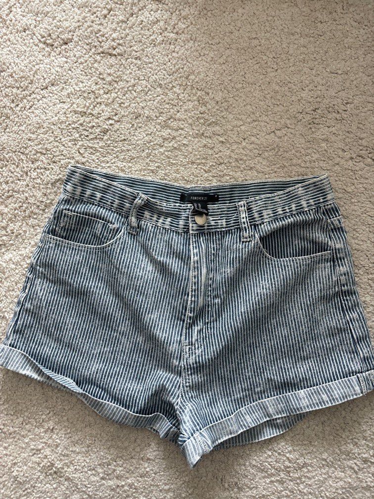 Forever 21 high waist shorts Women s Fashion Bottoms Shorts on Carousell