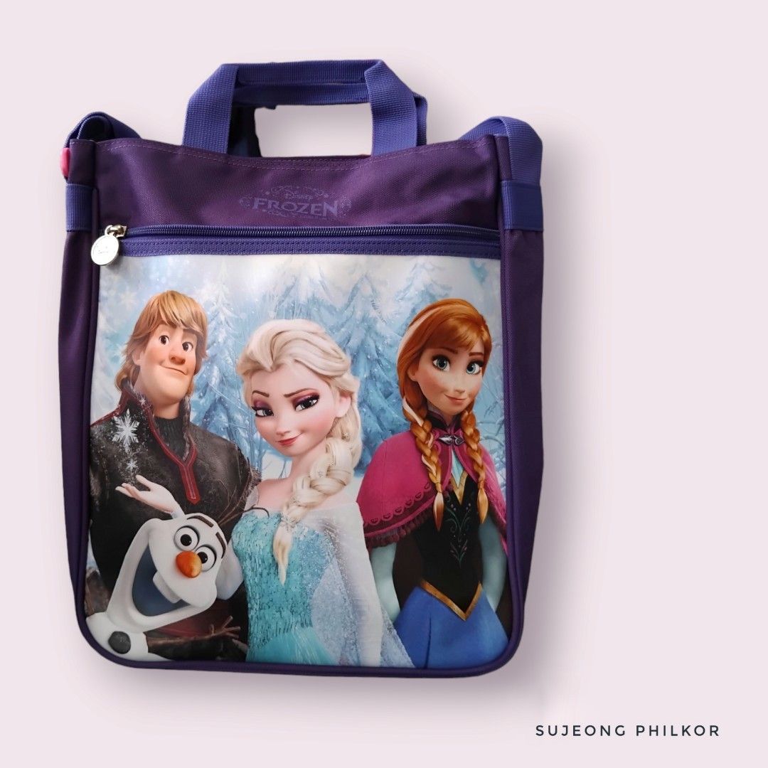 ‼️FROZEN BAG FOR KIDS ‼️ (Category: Carriers & Slings) located in Pasig City. Submitted by sujeong2022 (Listing ID 1320250287, Image 2). Description: dm for more info. Santolan,pasig.