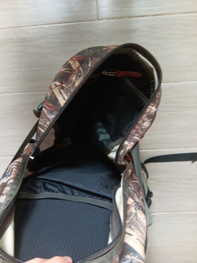 Gregory Backpack （分類：背包）位於 Hong Kong。 由 13468888 提交（商品編號 1320307789，圖片 3）。簡介： 。