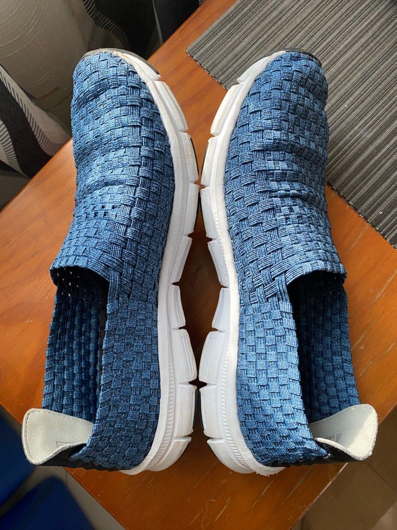 Hawkins Slip - On shoes (Category: Sneakers) located in Las Pinas. Submitted by deepsouthe (Listing ID 1307684609, Image 2). Description: Hawkins Slip-On shoes Mens US 8 Fits 8-8.5 Super comfy, light, ideal for adults & elderly Vg condition Sf c/o buyer Las Pinas area.