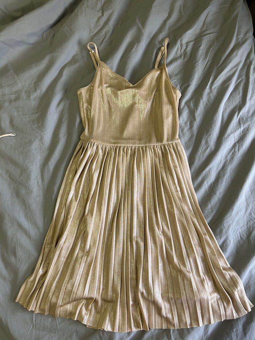 hollister gold dress Hollister gold homecoming dress with silver star