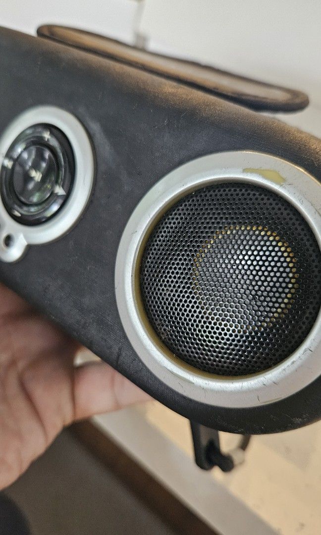 iHome 2go for iPod classic and others (Category: Soundbars, Speakers & Amplifiers) located in Muntinlupa City. Submitted by inalostcarro (Listing ID 1320256617, Image 3). Description: as is, where is. no warranty. iHome 2go for your iPod classic or other players with 3mm jack. battery operated. runs on 4 AA batteries. with headphone jack. with line in. 10v adapter not included..