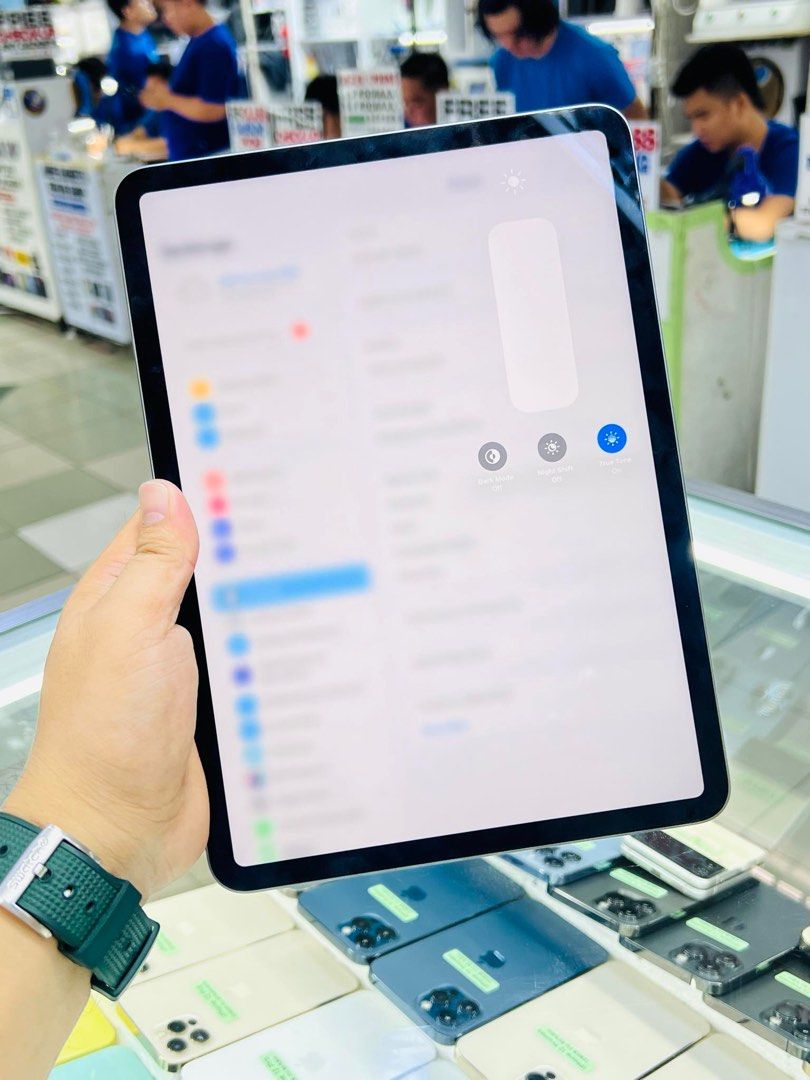 Ipad Pro 11' m1 128GB WIFI ONLY NO ISSUES (Category: iPad) located in Pasig City. Submitted by najihahtelecomshop2018 (Listing ID 1320306616, Image 3). Description: OPEN FOR SWAP/SELLING: (INSTALLMENT THRU CREDITCARD/GGIVES/SPAYLATER) 🔸WE BUY AND SELL ANY KINDS OF GADGETS ( Pass sa Old Model ) 🔸 ‼️TAKENOTE: PASS SA MGA SCAMMERS | THIRD PARTY )‼️ Quick Specs: ⤵️ (ONHAND) Ipad Pro 11' M1 128GB WIFI ONLY NO HIDDEN ISSUES NO HISTORY OF REPAIR NO IC