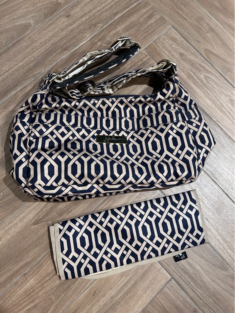 Jujube hobobe navigator diaper sling bag handbag with change pad