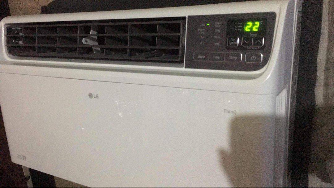 Lg dual inverter 1.5hp (Category: Air Conditioning and Heating) located in Las Pinas. Submitted by jennysay (Listing ID 1320395257, Image 1). Description: Lg dual inverter po 1.5hp 10months palang po sya mag upgrade po ng 2hp negotiable papo pwede po test dito sa bahay po may resibo at warranty po at napaclening kona din po sya ng 6 months palang po .