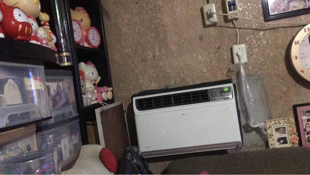 Lg dual inverter 1.5hp (Category: Air Conditioning and Heating) located in Las Pinas. Submitted by jennysay (Listing ID 1320395257, Image 2). Description: Lg dual inverter po 1.5hp 10months palang po sya mag upgrade po ng 2hp negotiable papo pwede po test dito sa bahay po may resibo at warranty po at napaclening kona din po sya ng 6 months palang po .
