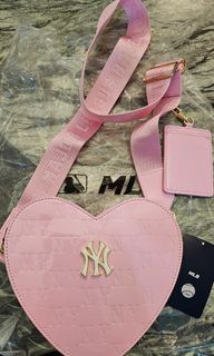 (Category: ) located in . Submitted by parisjane2009 (Listing ID 1320318631, Image 1). Description: .