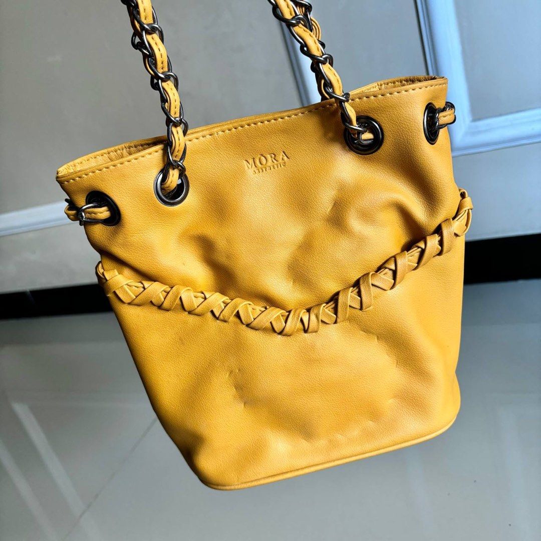 Mora Mustard Bucket Bag