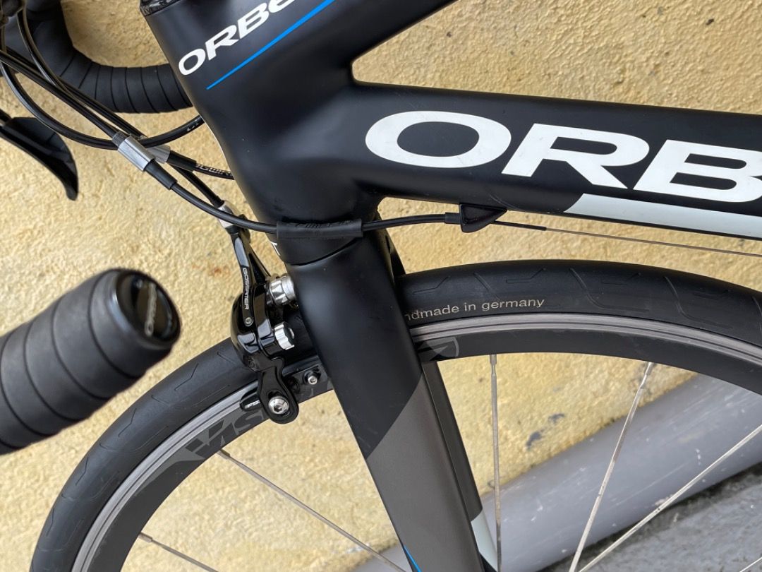 ORBEA AVANT FOR SALE (Category: Bicycles) located in Pasay City. Submitted by ronmlld (Listing ID 1320372955, Image 2). Description: Model: Orbea Avant Size: 49 Color: Black/Blue Condition: Excellent condition, well-maintained Price: 80,000 (negotiable) Meet-up: Cainta/Pasig/Greenhills Frame Material: Carbon Fiber Groupset: Shimano Ultegra 6800 11-speed Wheelset: Vision Team 30 Tires: Continental Grandprix Brakes: FSA Gossamer Crankset: FSA Gossa