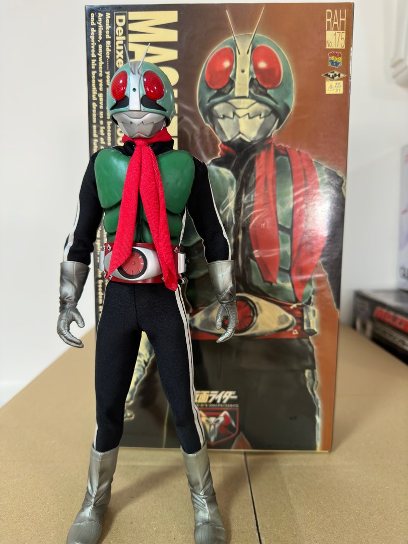 rare_medicom_real_action_heroe