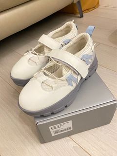 （分類：）位於 。 由 eggie.ck 提交（商品編號 1320372184，圖片 1）。簡介： 。