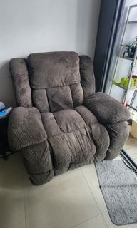 (Category: ) located in . Submitted by dimagnoph (Listing ID 1320274256, Image 1). Description: .