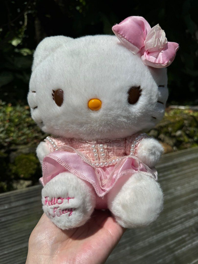 SANRIO HELLO KITTY IN TWEED JACKET (Category: Coats, Jackets and Outerwear) located in Baguio. Submitted by goodfindsbaguio (Listing ID 1320310253, Image 1). Description: may pulled part sa skirt.