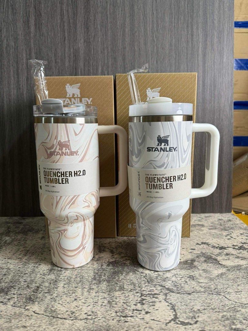Stanley tumbler (Category: Water Bottles & Tumblers) located in Bulacan. Submitted by drlmphn16 (Listing ID 1320381171, Image 3). Description: STANLEY TUMBLER orig mall pullout 40oz With box & straw 2k+ srp sa mall, sakin ₱950 lang! .