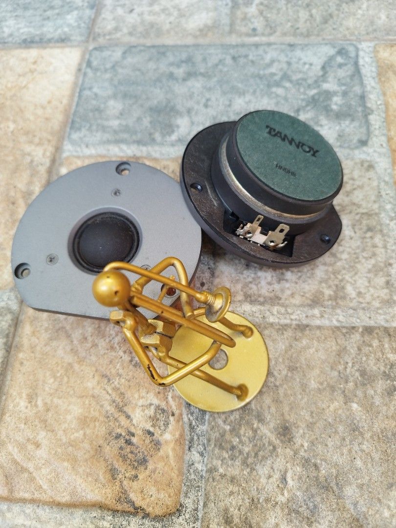 Tannoy Dome tweeter (Category: Soundbars, Speakers & Amplifiers) located in Manila. Submitted by motable.paul (Listing ID 1320257426, Image 3). Description: 👉Tannoy Dome Tweeter 👉impedance : 4 ohms as per fluke multi meter 👉watts : not indicated 👉tested working condition 👉pulled out from Tannoy mercury tower speaker 👉best for diy or replacement of your existing speaker.