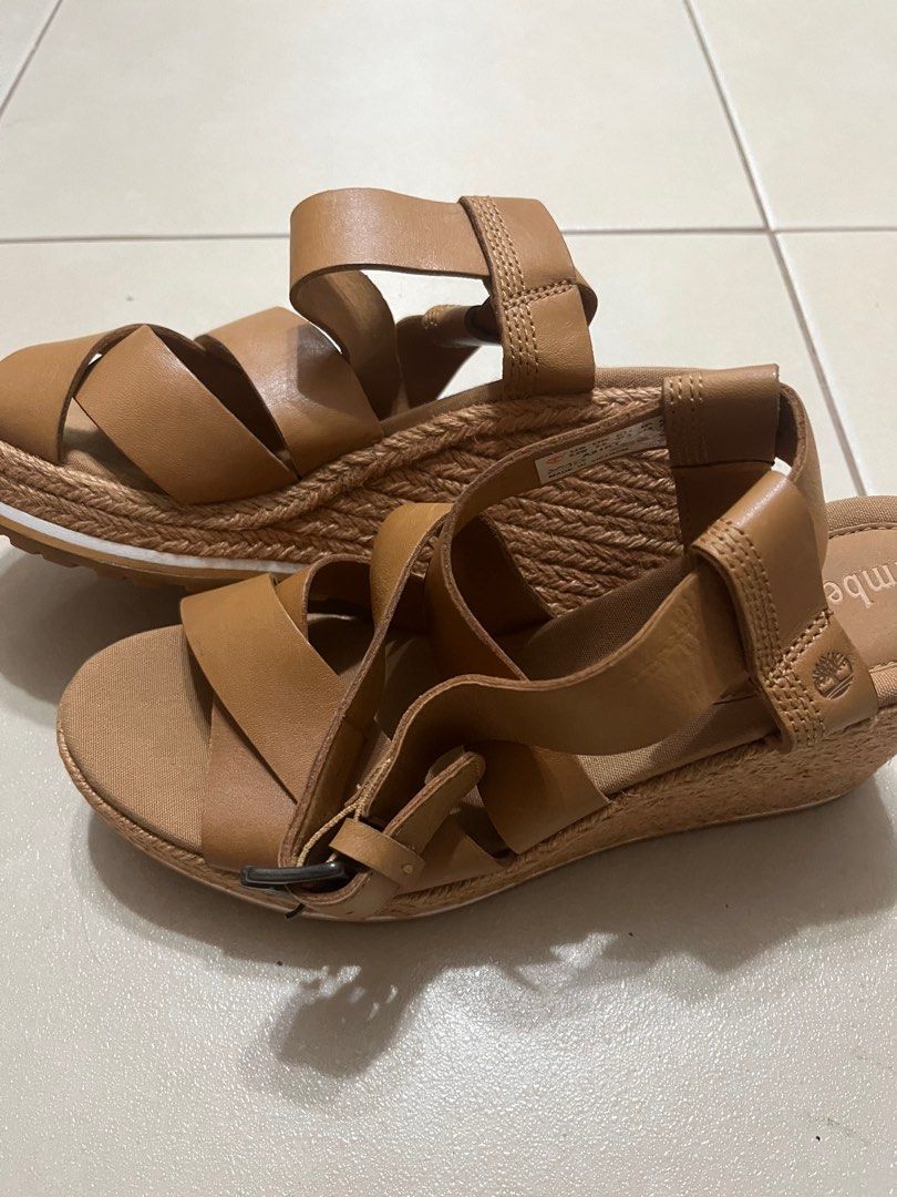 Timberland Woven Sandals (Category: Wedges) located in Mandaluyong City. Submitted by spicycili (Listing ID 1320316250, Image 2). Description: .