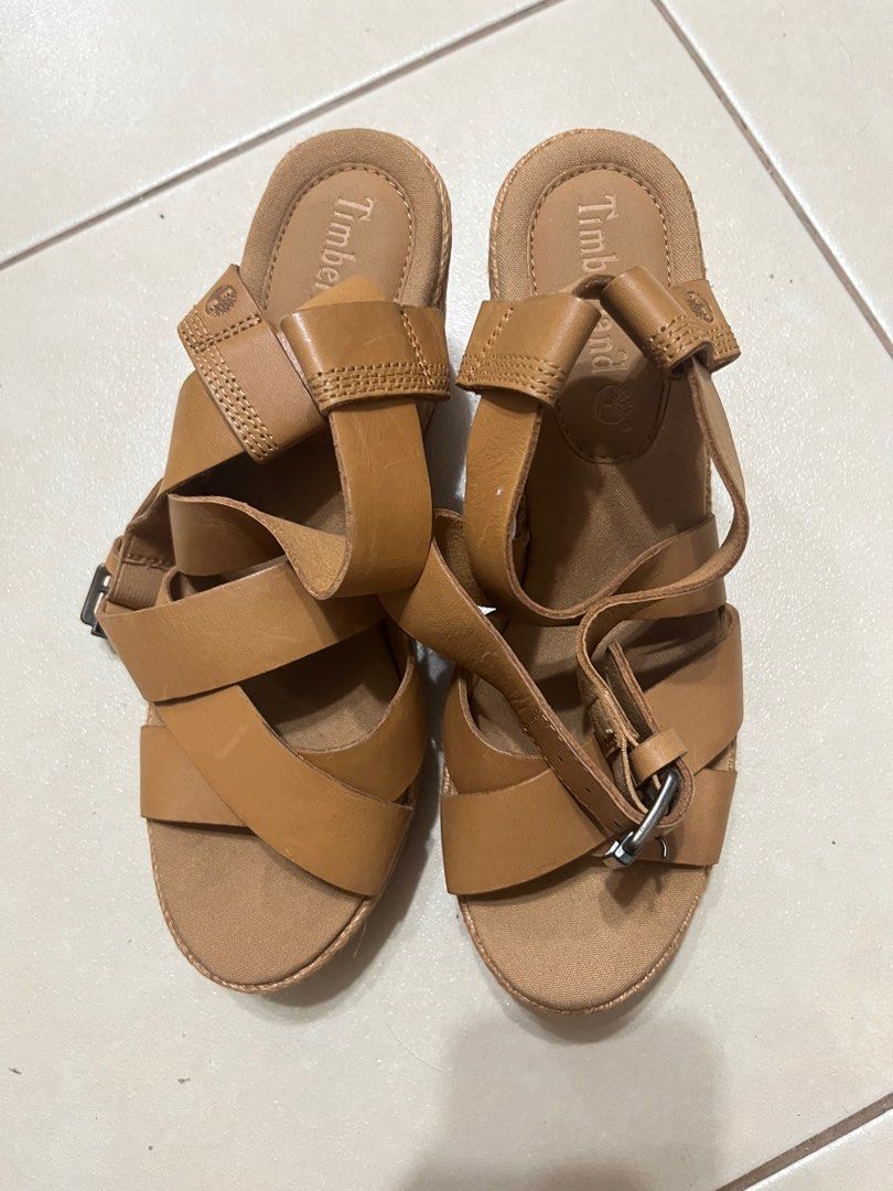 Timberland Woven Sandals (Category: Wedges) located in Mandaluyong City. Submitted by spicycili (Listing ID 1320316250, Image 1). Description: .