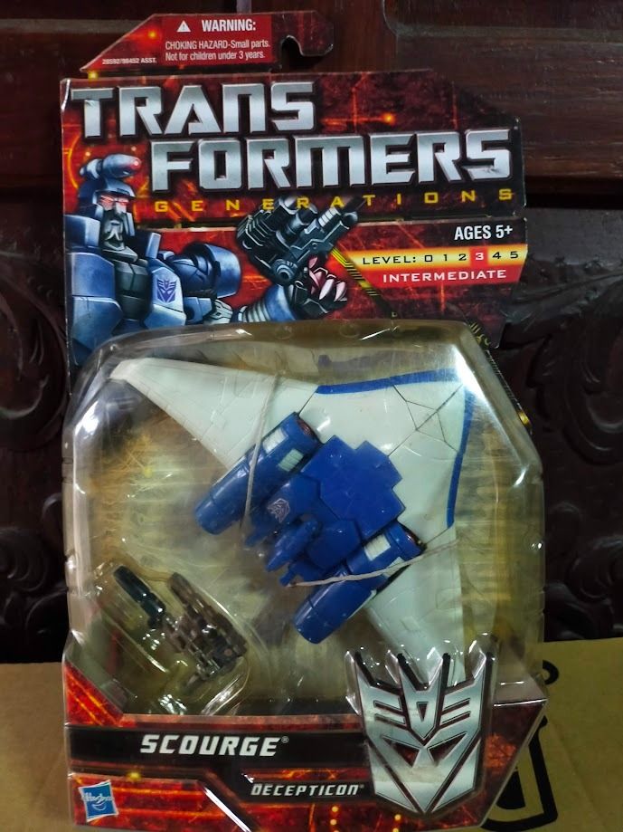 Transformers Generations SCOURGE, Hobbies & Toys, Toys & Games on Carousell
