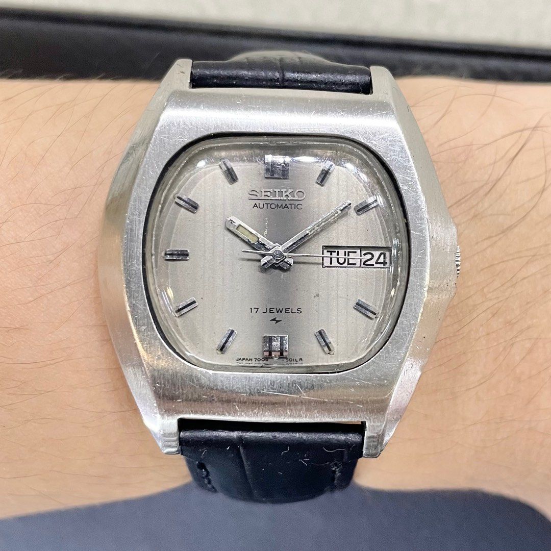 Seiko cushion case watch sale