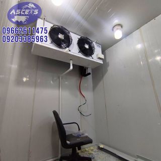 WALK IN CHILLER OR FREEZER USE FOR STORING FROZEN OR CHILLED PRODUCTS