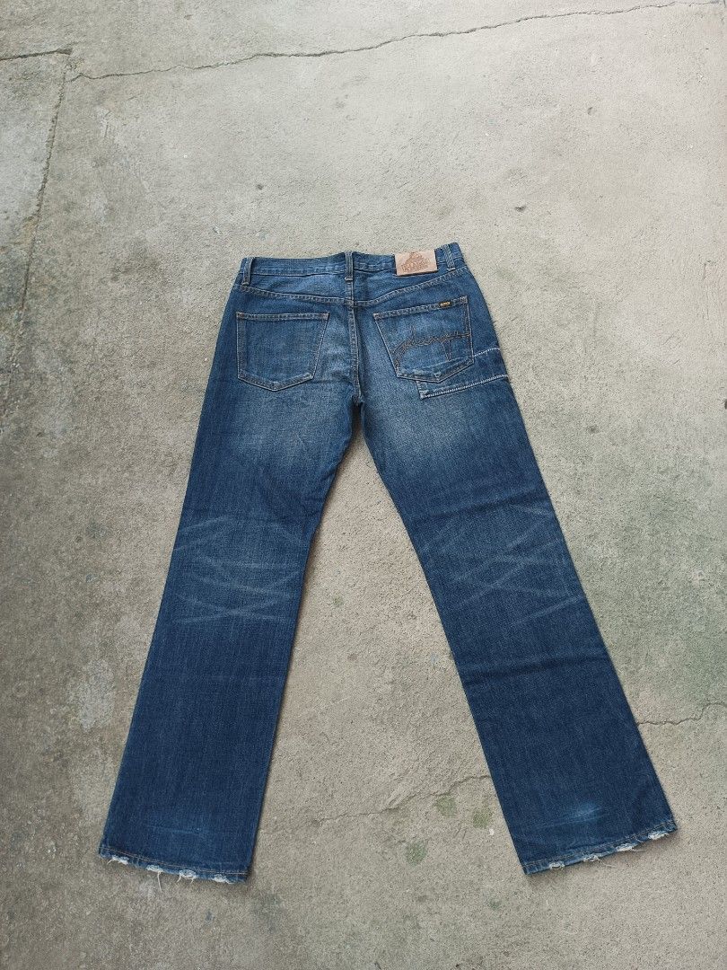 XLARGE MAONG PANTS (Category: Jeans) located in Manila. Submitted by epitomeofstyle.ph (Listing ID 1320372412, Image 3). Description: excellent condition as new waist : 32 length : 42 leg opening : 8.5 makapal tela malutong na malutong batangas city 📌.