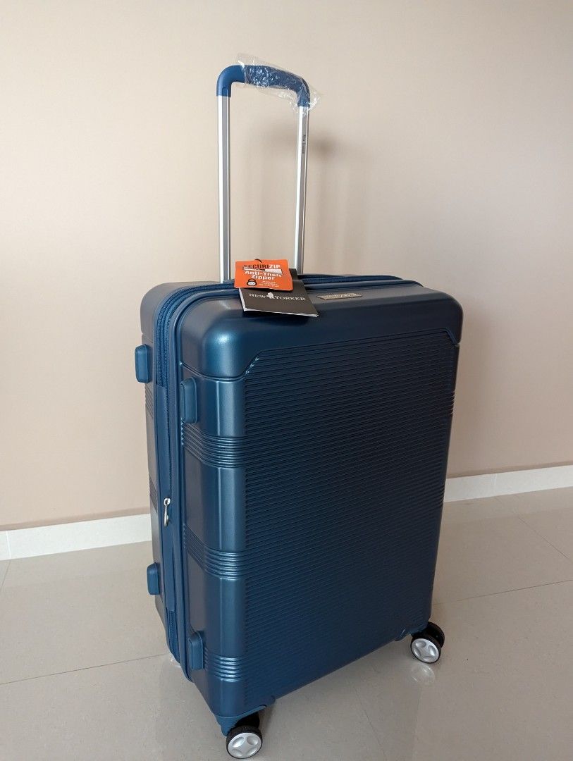 New yorker luggage outlet