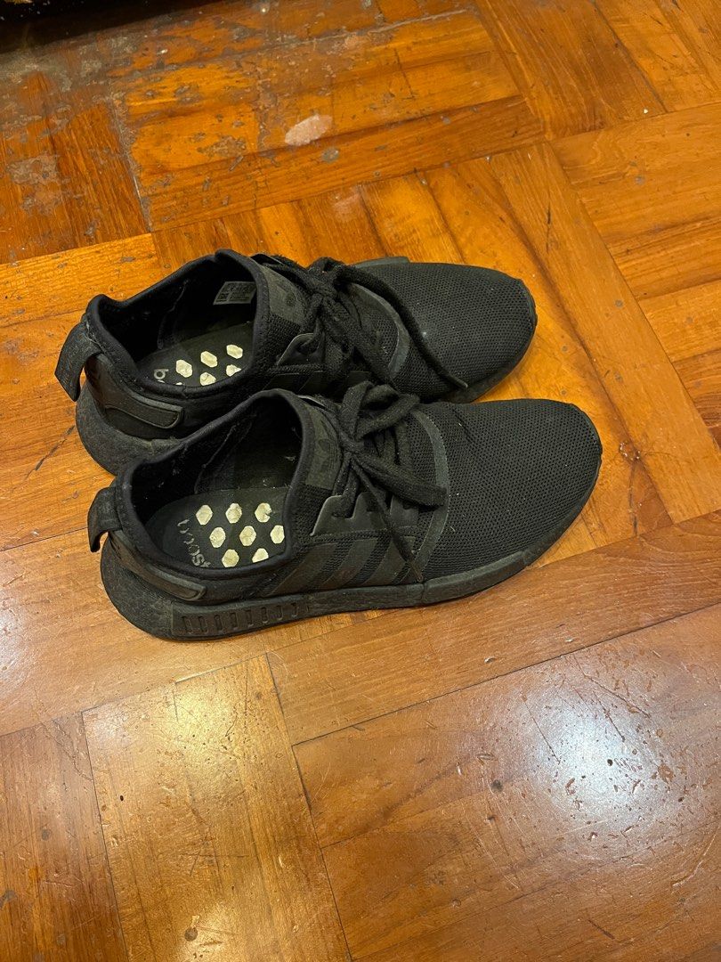 Adidas nmd triple black best sale