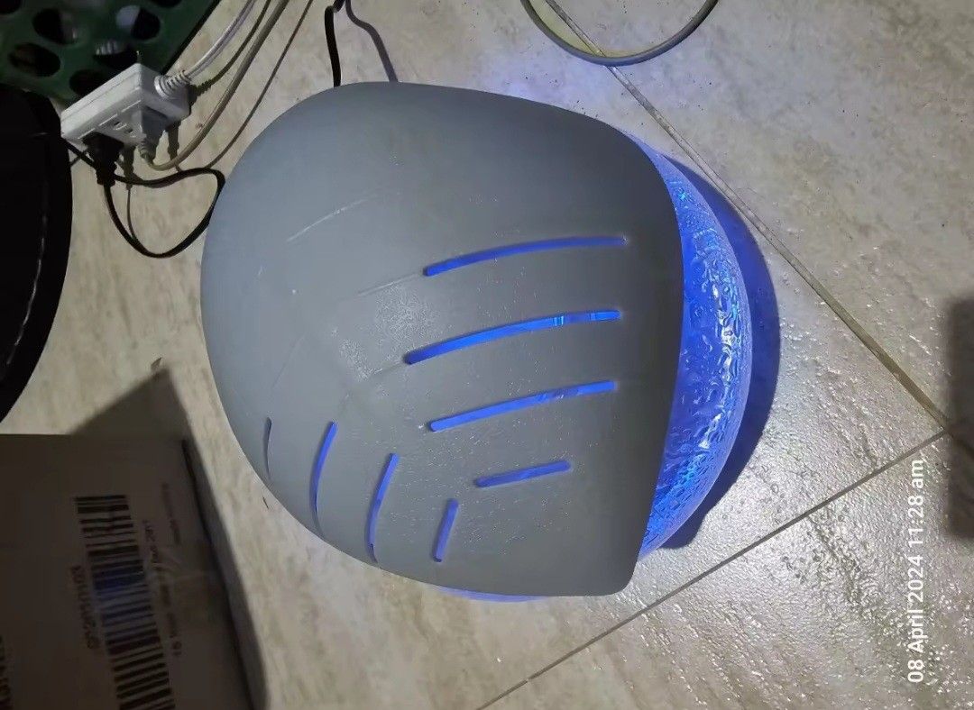 Air humidifier / Revitalizer (Category: Air Purifiers & Dehumidifiers) located in Pasig City. Submitted by shytorres (Listing ID 1320552288, Image 3). Description: ♨Air Purifier / Revitalizer Leaf Shaped Wood color🍃 Retail price: 599 pesos only ‼️ 🍃Runs up to 12hrs 🍃Purifies air from dust, pet fur, cigarette smoke, cooking odors, etc 🍃Nighlamp with blueights 🍃Relaxing water sound 🍃Runs in 220V, 13 watts 🍃No need for cotton filters Availabl