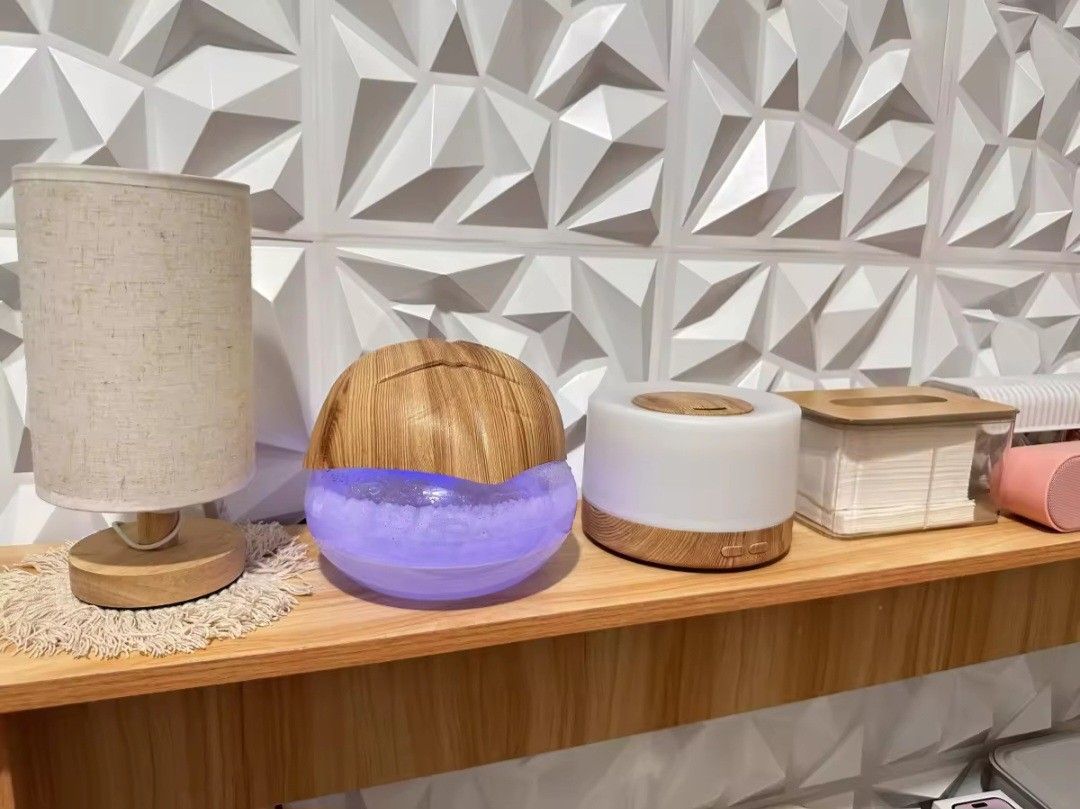 Air humidifier / Revitalizer (Category: Air Purifiers & Dehumidifiers) located in Pasig City. Submitted by shytorres (Listing ID 1320552288, Image 1). Description: ♨Air Purifier / Revitalizer Leaf Shaped Wood color🍃 Retail price: 599 pesos only ‼️ 🍃Runs up to 12hrs 🍃Purifies air from dust, pet fur, cigarette smoke, cooking odors, etc 🍃Nighlamp with blueights 🍃Relaxing water sound 🍃Runs in 220V, 13 watts 🍃No need for cotton filters Availabl