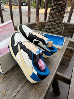 (Category: ) located in . Submitted by nrnxcloset (Listing ID 1320418805, Image 1). Description: .