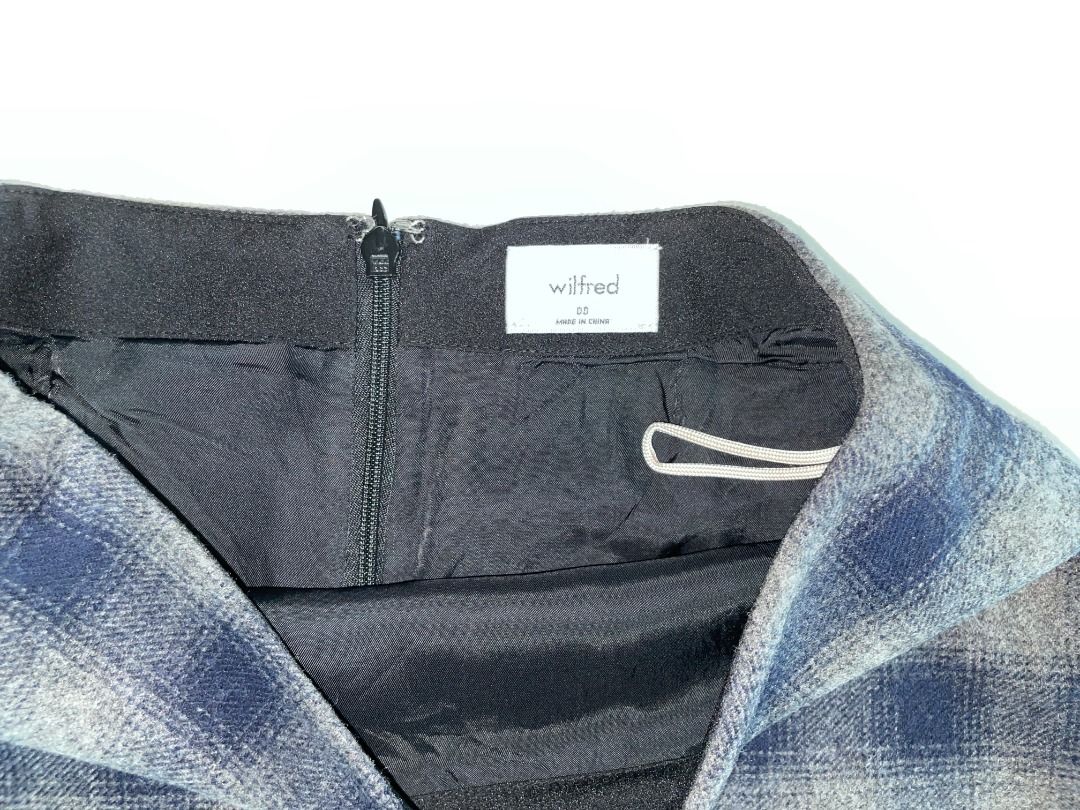 Aritzia Wilfred Classic Mini Wool Plaid Blue Black Skirt - 00 / XXS (Category: Clothes) located in Toronto. Submitted by ririwear (Listing ID 1320571573, Image 3). Description: Bought from Aritzia. Wore a few times, kept in good condition. Perfect for Fall and Winter. Size 00/ xxs. No try-ons. Meet up at Yonge and Finch..