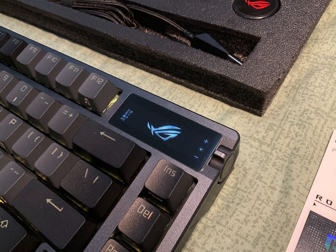 Asus ROG Azoth Hot-swappable Wireless Mechanical Gaming Keyboard - ROG ...