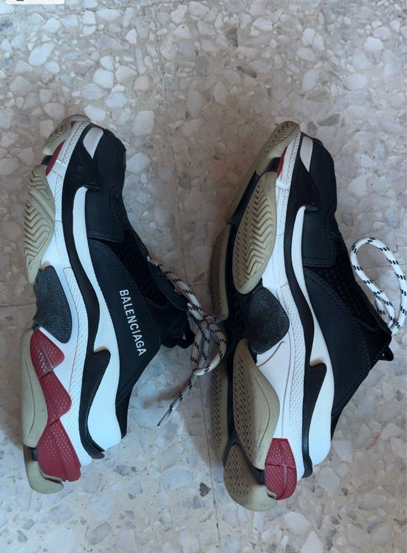 Fausse balenciaga triple s shop