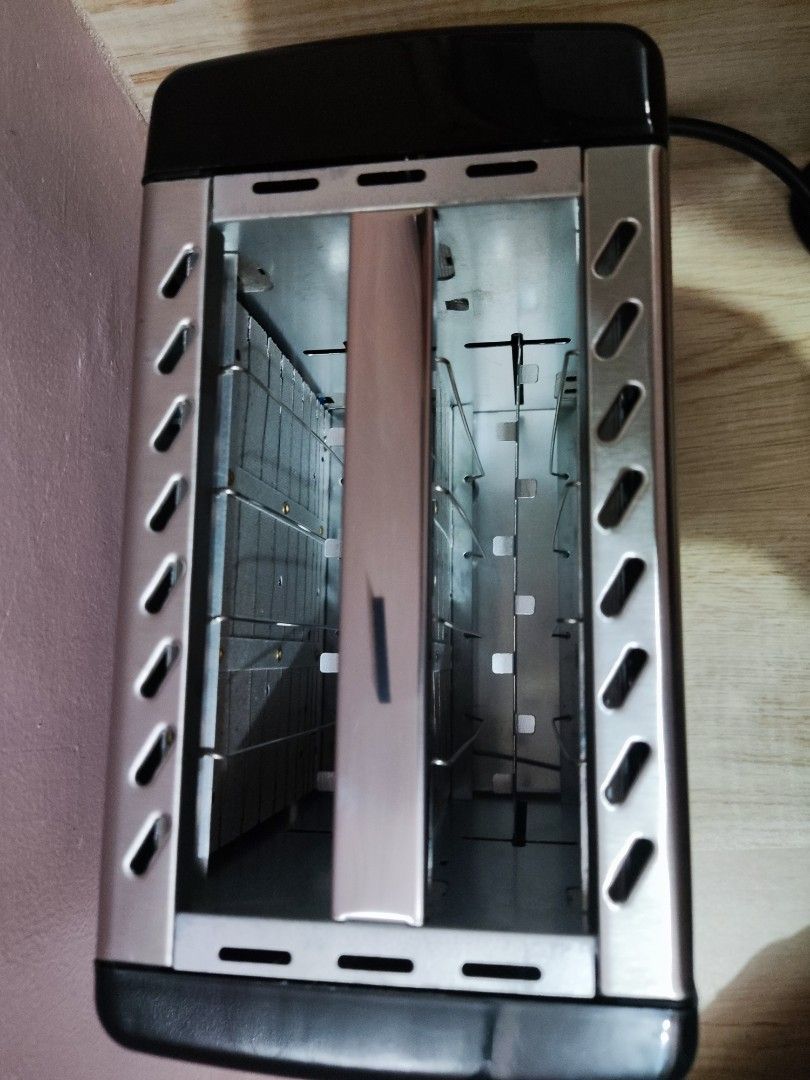 Bread Toaster w/Free French Press (Category: Breadmakers) located in Manila. Submitted by thirdyboyyy (Listing ID 1316926706, Image 3). Description: Brand new Kyowa Bread Toaster w/Free Brand new Hosh Tea Plunger..