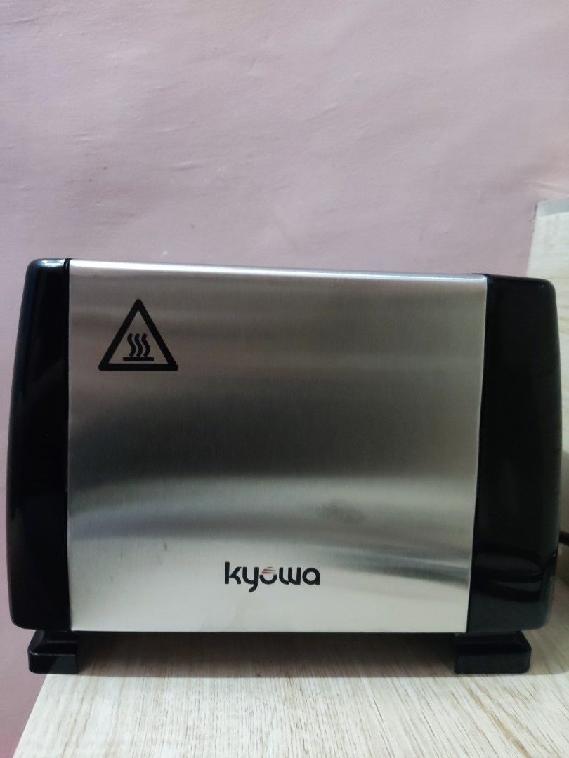 Bread Toaster w/Free French Press (Category: Breadmakers) located in Manila. Submitted by thirdyboyyy (Listing ID 1316926706, Image 2). Description: Brand new Kyowa Bread Toaster w/Free Brand new Hosh Tea Plunger..
