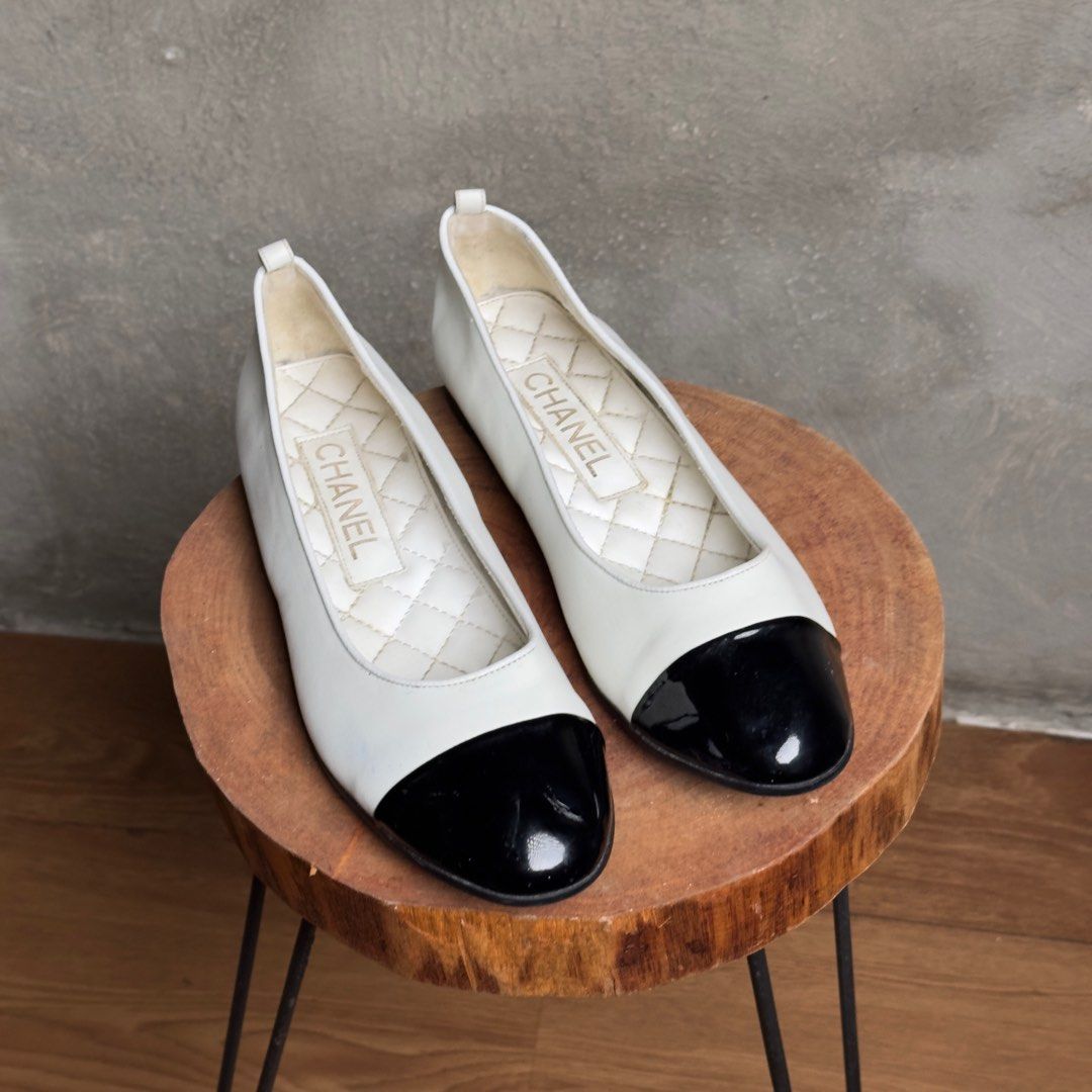 Chanel Cambon leather ballet Black White flats 36, Fesyen Wanita