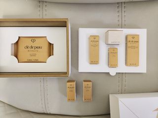 （分類：）位於 。 由 pyopyok 提交（商品編號 1320526187，圖片 1）。簡介： 。
