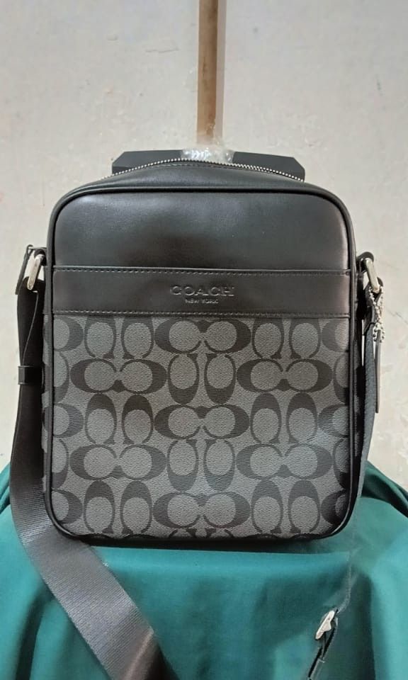 Coach Sling Bag pria baru likeneww original