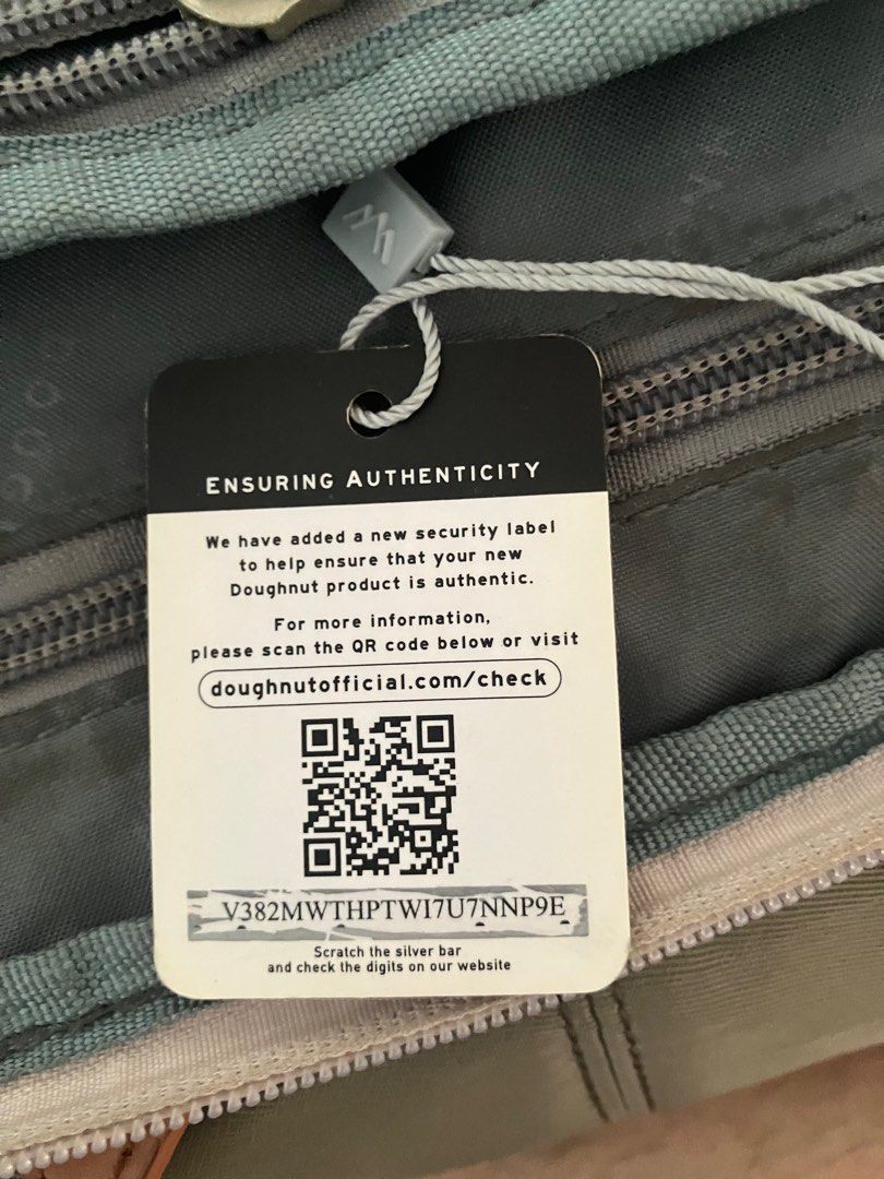 Doughnut macaroon ivory & light grey backpack 2025