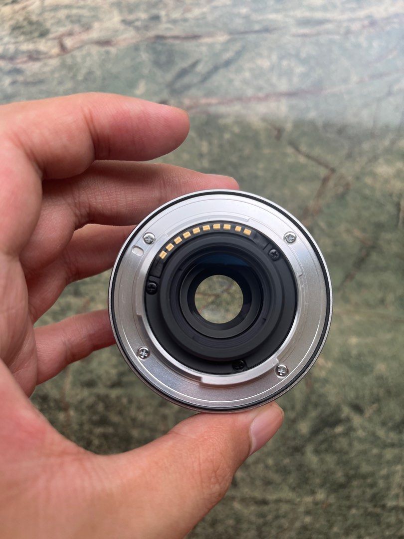 Fujifilm XF23 f2 silver X-Mount (Category: Lens & Kits) located in Paranaque City. Submitted by wynnnnnnn (Listing ID 1320514393, Image 3). Description: Fujifilm XF23 f2 silver X-Mount No issues 13k.