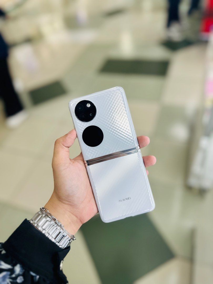 Huawei P50 Pocket 8/256GB OPENLINE COMPLETE NO ISSUES (Category: Huawei) located in San Juan City. Submitted by saabangadgetshop (Listing ID 1320552198, Image 3). Description: Onhand | Pre-owned Huawei P50 Pocket 8/256GB NTC APPROVED OPENLINE NO HIDDEN ISSUES NO HISTORY OF REPAIR 99%Smooth TEST TO SAWA RESET ALL YOU WANT NOT REFURBISHED AUTHENTIC PHONE ALL WORKING Mode of Payment : ⬇️ ▪️Cash ▪️Bank Transfer ▪️Gcash 📍Installment available here th
