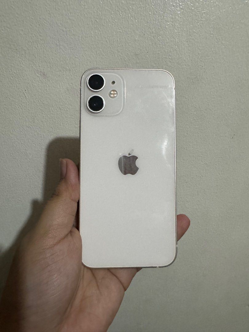 Iphone 12 Mini (Category: iPhone 12 Series) located in Cainta. Submitted by bangtaniecart (Listing ID 1320493236, Image 2). Description: Iphone 12 Mini - Demo unit from Power Mac Center - first owner/seller - 64 gb - 83% batt health Please message/call 09154416073 for inquiries.