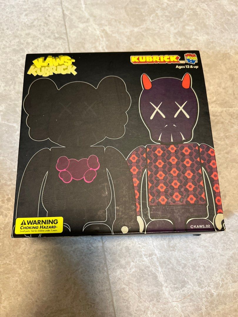 MEDICOM x KAWS Kubrick 100% / Bus Stop - 2002 ABS – Cadre Art
